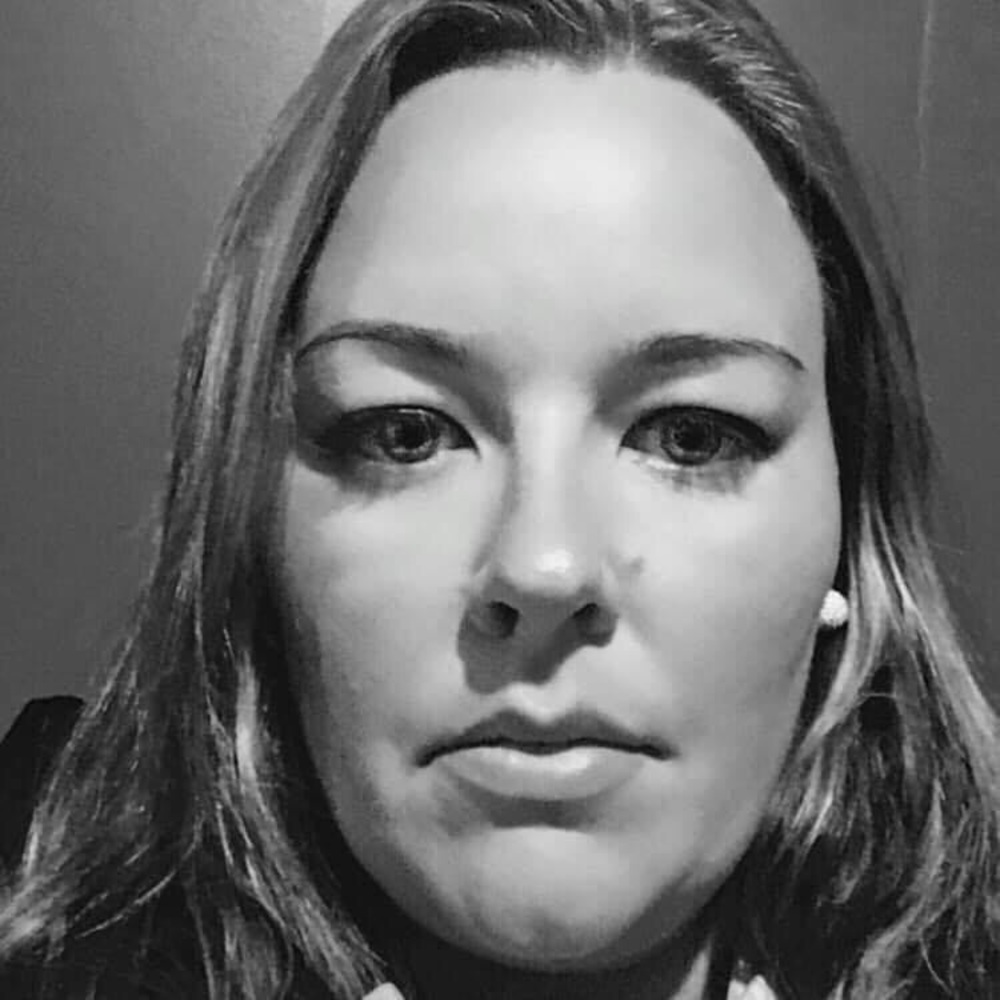 Meet your Posher, Rhea